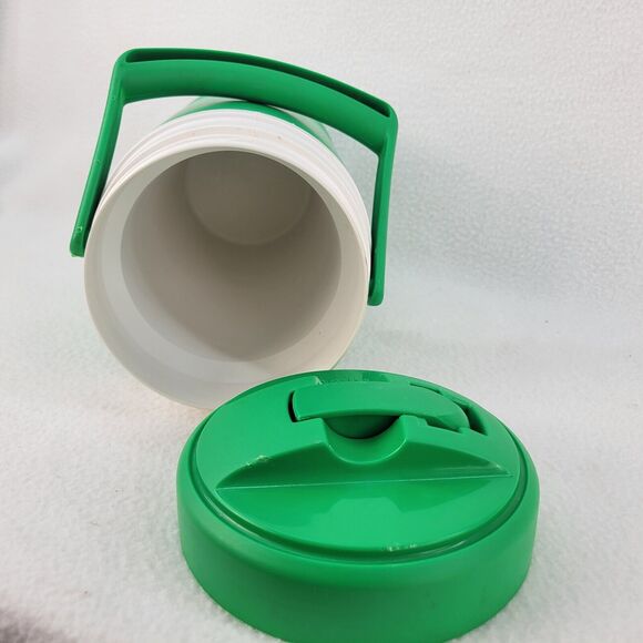 Igloo Pioneer Seed Corn Green Water Drink Jug Cooler 1/2 Gallon with Handle Vtg - Picture 6 of 7